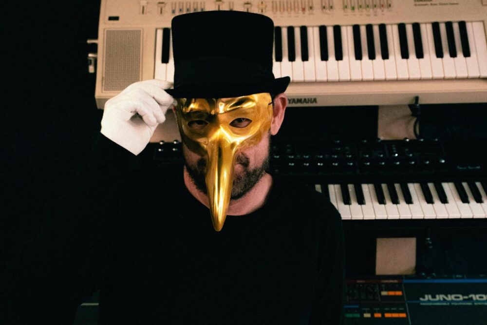 Claptone